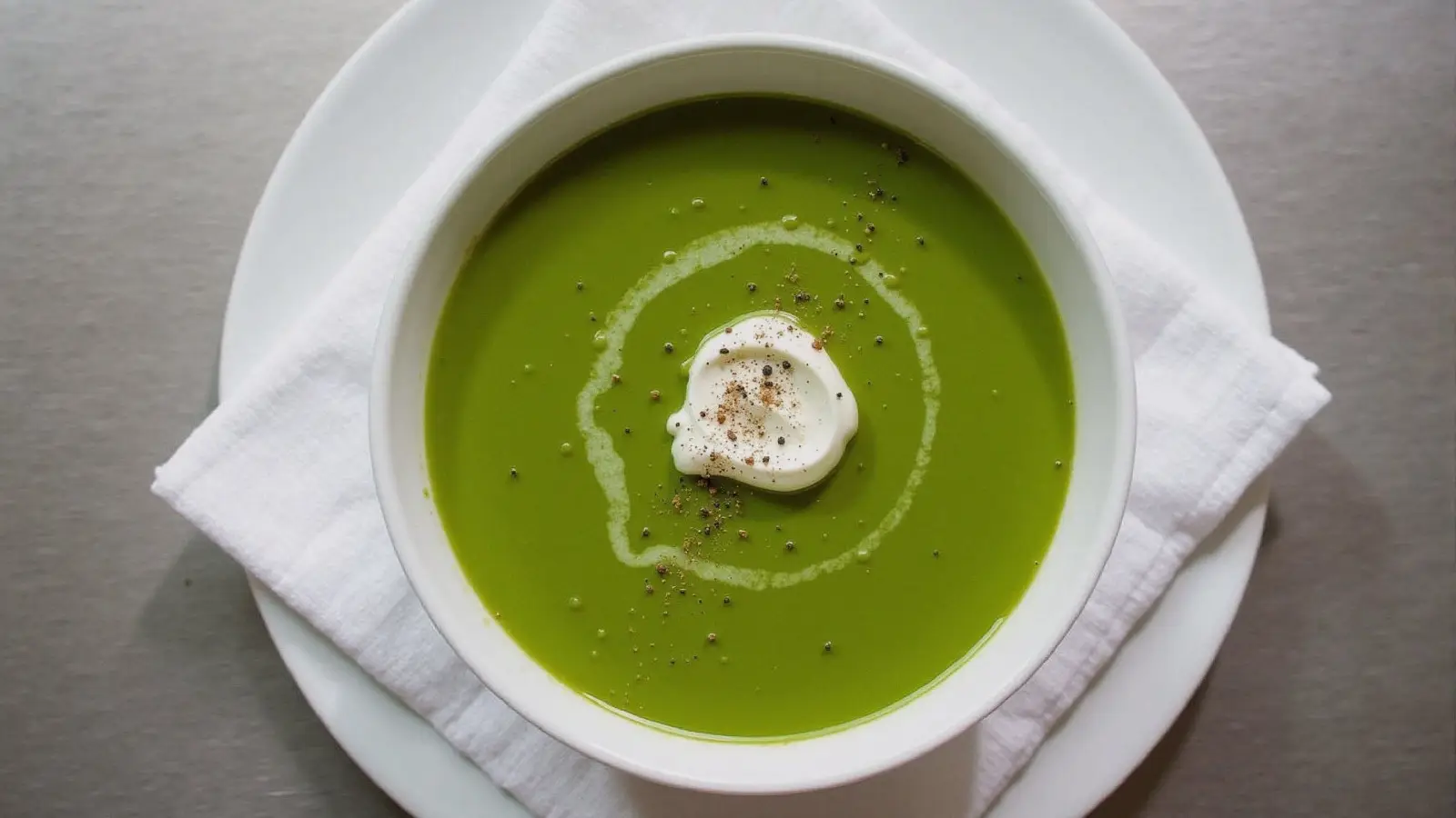 Creamy Green Soup Delight